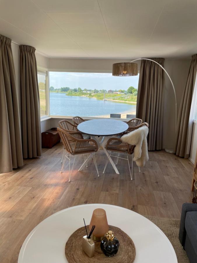 Luxe Chalet Direct Aan Het Water Met Strand Lith Ngoại thất bức ảnh