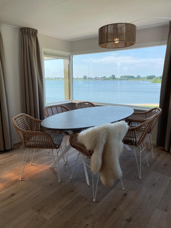 Luxe Chalet Direct Aan Het Water Met Strand Lith Ngoại thất bức ảnh